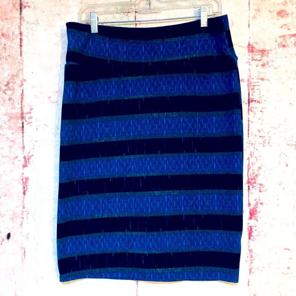 LuLaRoe Cassie Pencil Skirt XL Blue Black Striped Textured Knit Stretch Knee